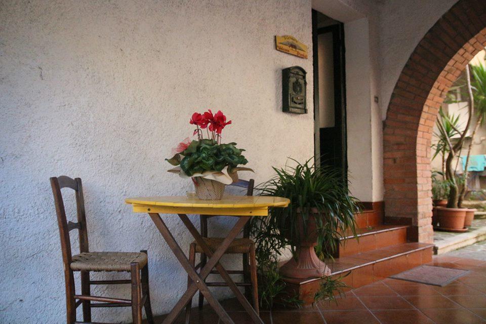 Hotel Il Casolare Della Cascata à Terni Extérieur photo